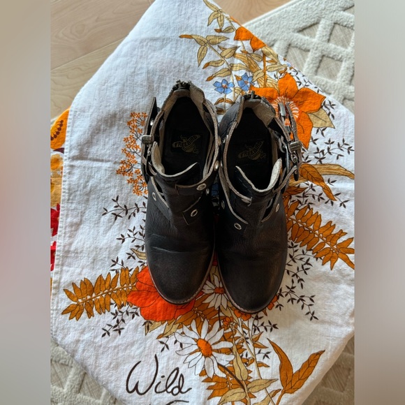 FREEBIRD l Carsen Brown Leather Ankle Bootie Size 7 Western Country Boho Buckle - Picture 15 of 15